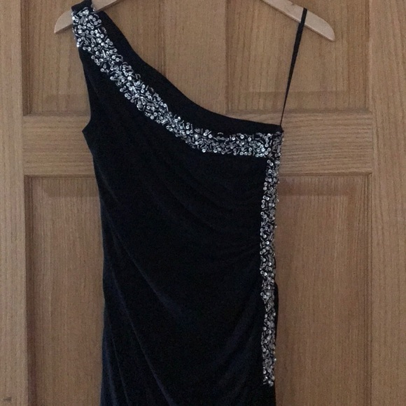 BETSY & ADAM one shoulder floor length in black 4 - Picture 2 of 5